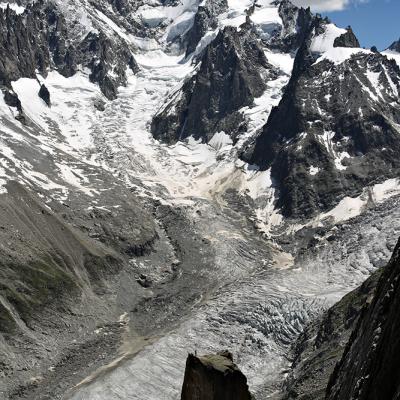 D'autres cordées de l'Ensa sur la Tour Verte face à la Dent du Géant