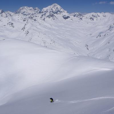 Descente fantastique depuis la Cima San Giacomo sur Forni