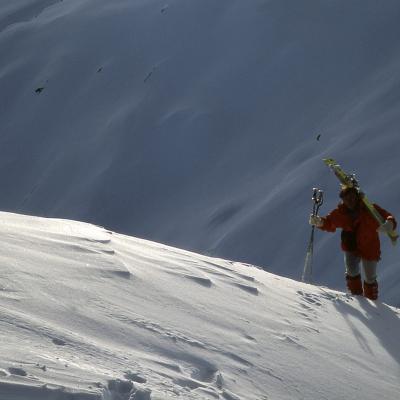 J 17. Au-dessus de la cabane de Baborte