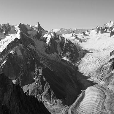 Vue sur les Jorasses et le Mont Blanc